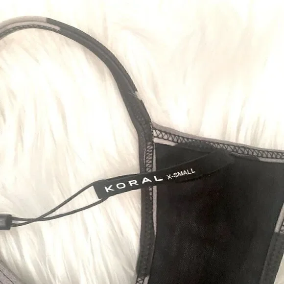 NWT Koral Sweeper Infinity Sports Bra - Camo Size XS - Picture 11 of 13